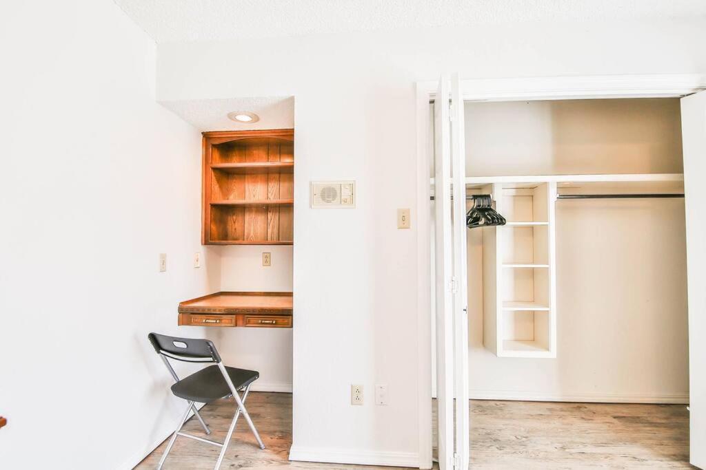 Hot Tub, Privacy, Sleeps 11 & Tons Of Space! Lubbock Luaran gambar